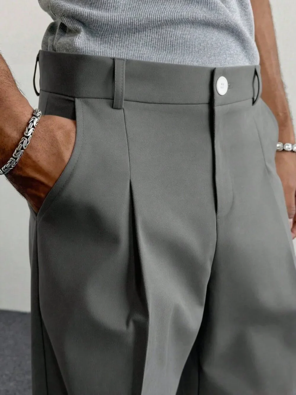 N/A dark grey